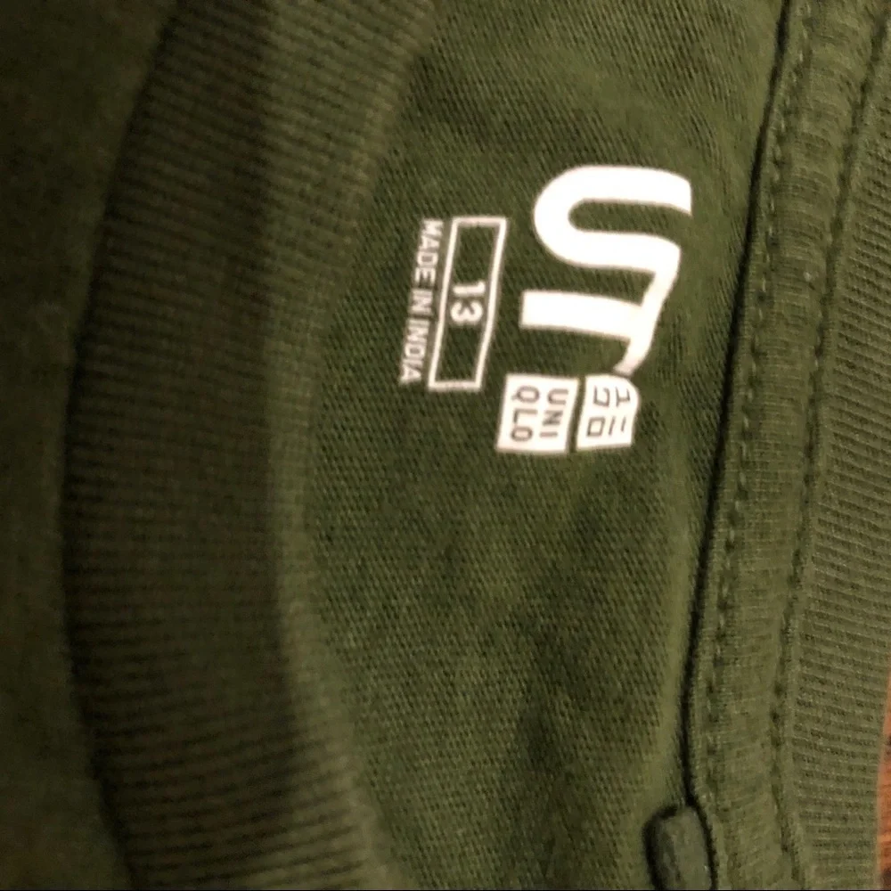 Jeep uniqlo green size 13 t-shirt